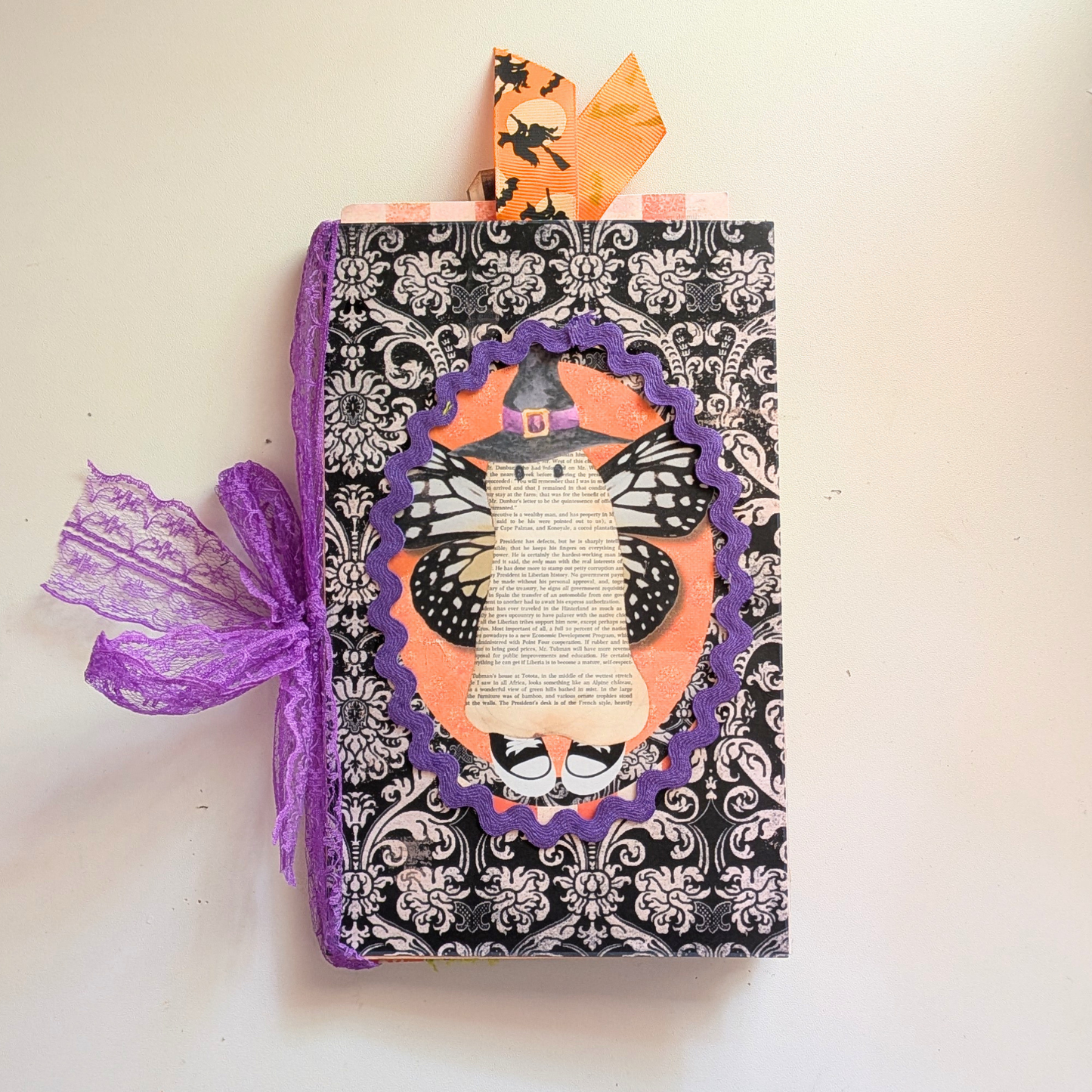 Cute & Spooky Halloween Folio Printable – Halloween Junk Journal Kit – Vintage Ephemera & Tags